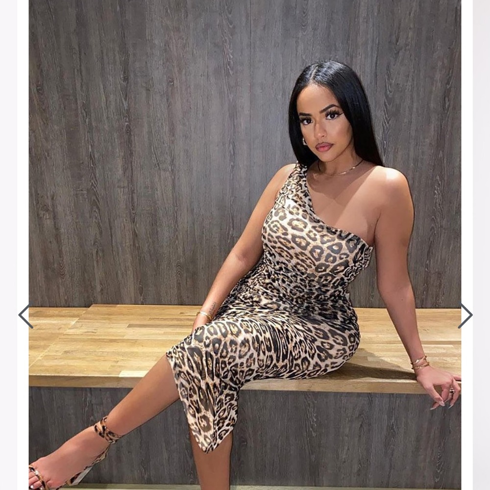 “Wilding Out Ruched Midi” Fashion Nova Dress